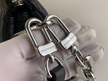 Luxury Structured Shoulder Bag - Women's Premium Designer Fashion - NM5162