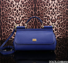Premium Signature Shoulder Bag - Chic Women's Luxury Designer - NM7028