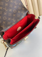 Luxury Signature Top Handle Bag - Elegant Women's Designer Handbag - NM4643