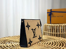 Luxury Monogram Shoulder Bag - Women's Elegant Designer Fashion - NM4397