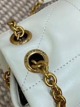 Chic Women's Designer Tote - Luxury Premium Handbag Style - NM3466