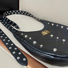 Designer Iconic Shoulder Bag - Luxury Women's Premium Fashion - NM2783