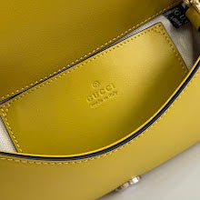 Luxury Signature Top Handle Bag - Elegant Women's Designer Handbag - NM4083