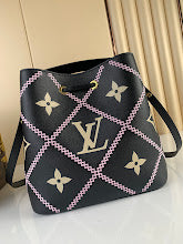 Premium Women's Crossbody Bag - Luxury Designer Fashion Accessory - NM4789