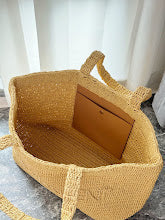 Chic Women's Shoulder Handbag - Luxury Premium Designer Style - NM3435