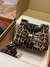 Premium Women's Crossbody Bag - Luxury Designer Fashion Accessory - NM6698