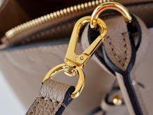 Premium Heritage Tote Bag - Elegant Women's Luxury Designer Style - NM4868