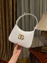 Luxury Monogram Shoulder Bag - Women's Elegant Designer Fashion - NM6917