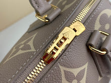 Designer Heritage Top Handle Bag - Premium Luxury Women's Fashion - NM4538