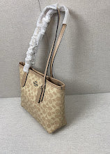 New Chic Designer Shoulder Handbag - Premium Luxury Women's Style - NM6525