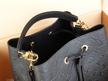 Premium Women's Shoulder Bag - Designer Luxury Fashion Accessory - NM5039