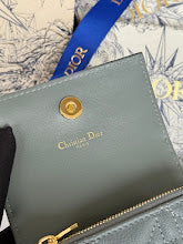 Designer Iconic Shoulder Bag - Luxury Women's Premium Fashion - NM7452