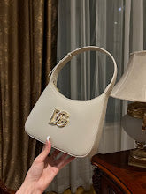Chic Women's Designer Tote - Luxury Premium Handbag Style - NM6920