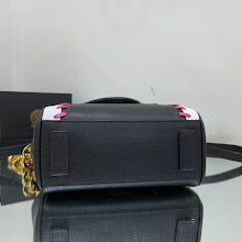 Premium Signature Crossbody - Chic Women's Luxury Designer Bag - NM3102