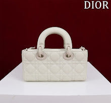 Premium Women's Crossbody Bag - Luxury Designer Fashion Accessory - NM7303