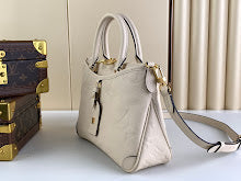 Premium Women's Shoulder Bag - Designer Luxury Fashion Accessory - NM4572