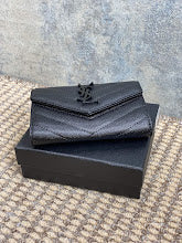 Designer Iconic Top Handle Bag - Luxury Women's Premium Handbag - NM3795