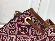 Premium Structured Satchel - Chic Women's Luxury Designer Handbag - NM4088