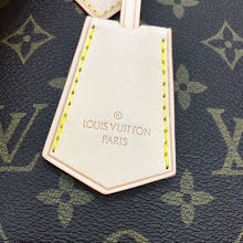 Luxury Iconic Crossbody Bag - Women's Elegant Designer Fashion - NM4279