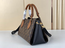 Luxury Designer Shoulder Bag for Women - Premium Fashion Handbag - NM4575