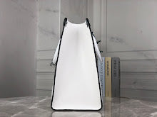 Chic Women's Crossbody Handbag - Luxury Premium Designer Style - NM4763