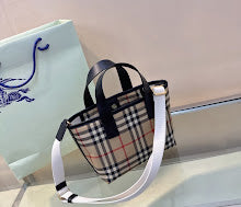 Premium Heritage Tote Bag - Elegant Women's Luxury Designer Style - NM5588