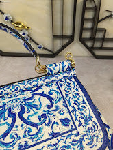 Luxury Iconic Crossbody Bag - Women's Elegant Designer Fashion - NM7204
