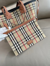 New Designer Iconic Top Handle Bag - Luxury Women's Premium Handbag - NM5718