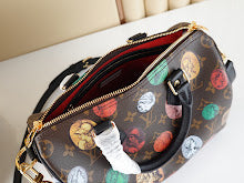 Premium Leather Crossbody Bag - Elegant Women's Designer Handbag - NM4846
