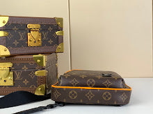 Chic Women's Crossbody Handbag - Luxury Premium Designer Style - NM4490