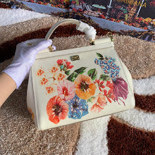 Premium Women's Shoulder Bag - Designer Luxury Fashion Accessory - NM7248