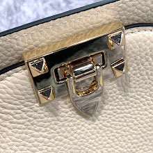 Chic Women's Crossbody Handbag - Luxury Premium Designer Style - NM2848