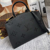 Close-up detail of refined signature women's handbag – women's designer-style accessory