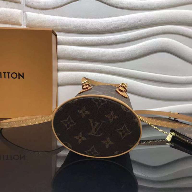 Styled lifestyle shot of premium structured women's handbag – women's luxury accessory