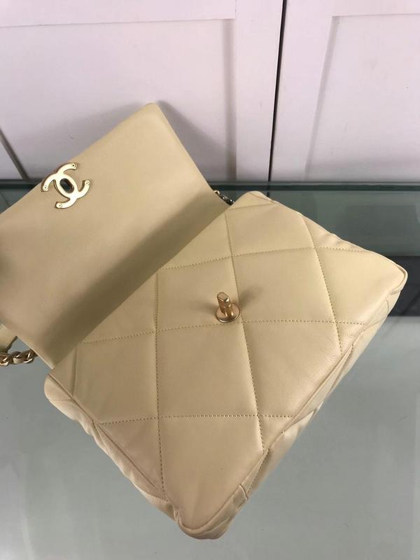 Zivas Charm Effortless Elegance Fashion Handbag (Modern Wardrobe Staple) – Full Silhouette