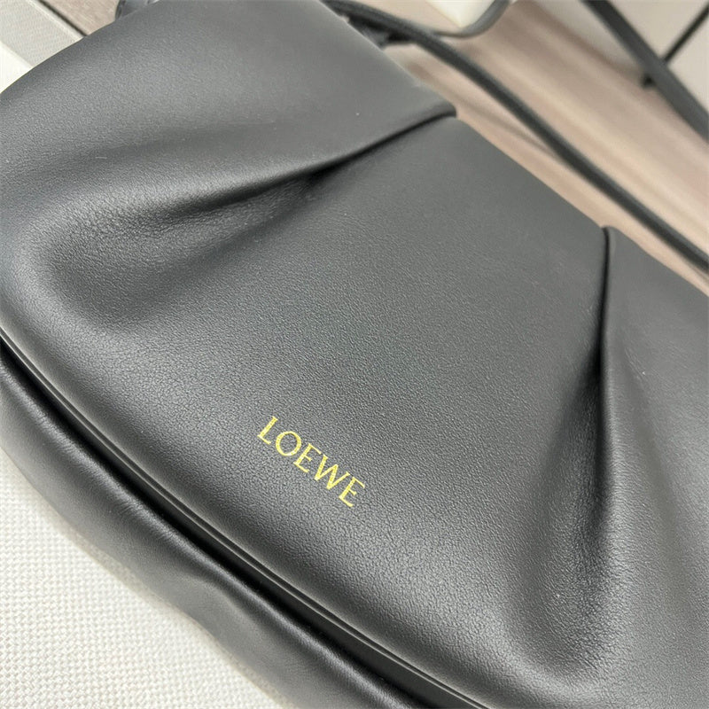 Ziva's Charm handbag – full view (25cm*8cm*17cm)