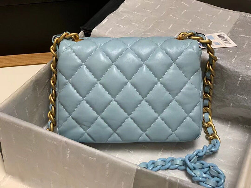  women's handbag, mid design, view 5