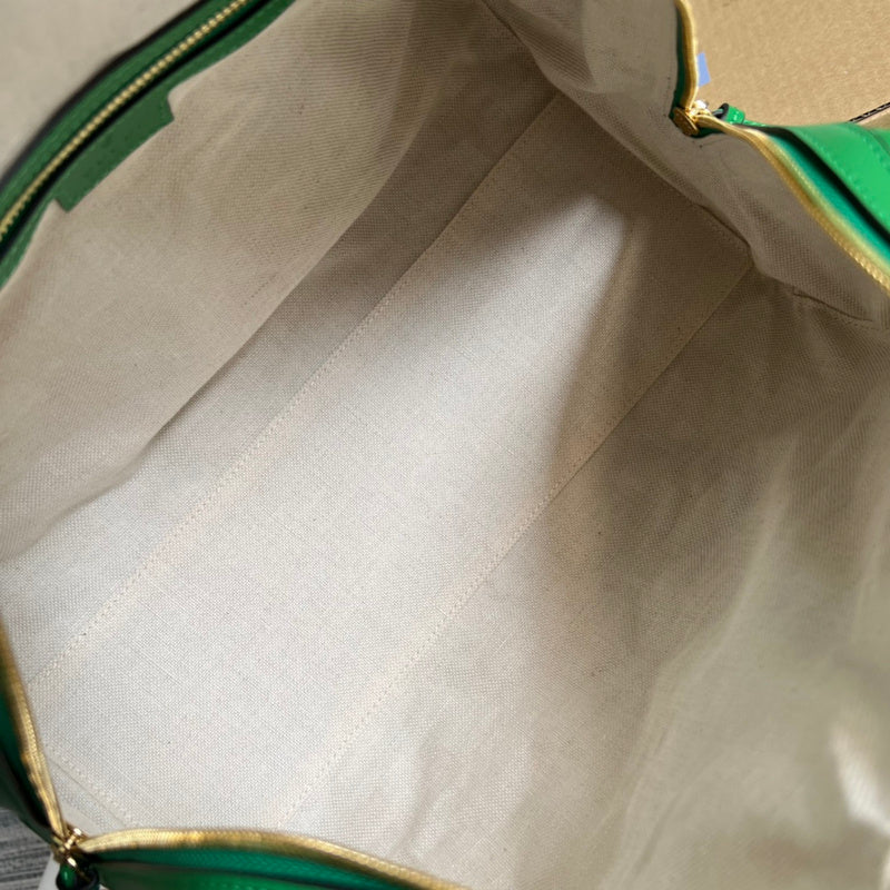 Close-up detail of modern chic women's handbag – women's everyday handbag