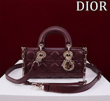 Premium Women's Crossbody Bag - Luxury Designer Fashion Accessory - NM7363