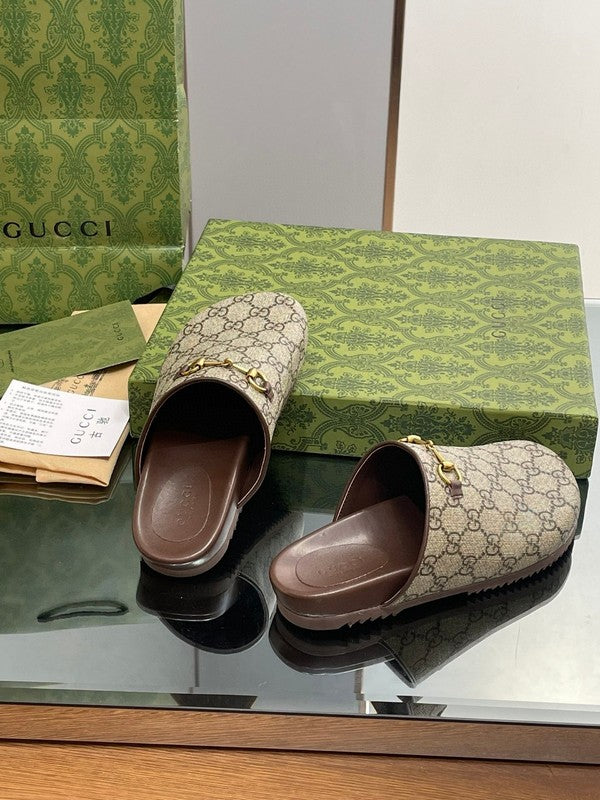 Gucci two-tone luxury sneakers view 7 breathable knit upper