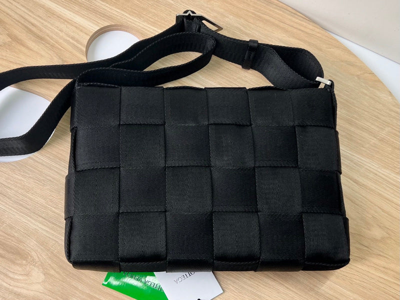 Timeless Faux Leather Handbag - Polished Finish | Women's Designer-Inspired Purse #1609 - product detail shot (image 10) of designer-inspired handbag