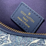  structured bag interior and compartment view
