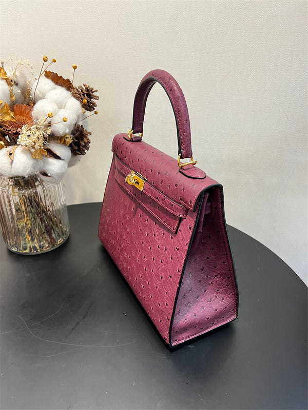  Refined shoulder bag front view 7