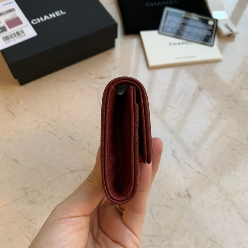 Zivas Charm Understated Luxury Everyday Handbag (Thoughtfully Structured Design) – Lifestyle Shot