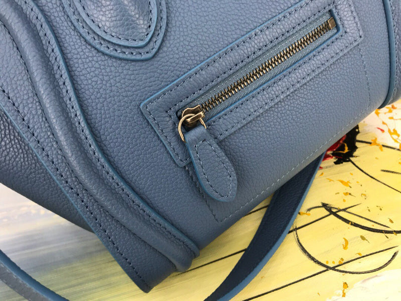 Handle and strap detail of refined sleek women's handbag – women's premium purse