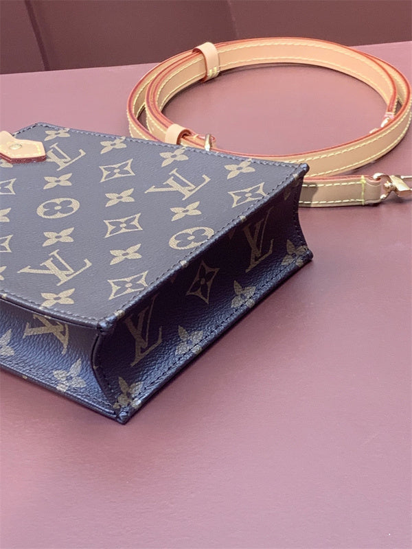  structured everyday bag detail view showing craftsmanship 8
