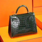  shopper bag interior and compartment view 21