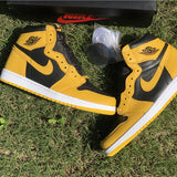 Nike Men's & Women's Designer Low-Top Shoes — Style 161 interior view
