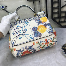 Designer Iconic Shoulder Bag - Luxury Women's Premium Fashion - NM6701