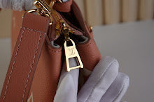 Luxury Structured Top Handle Bag - Premium Women's Designer Fashion - NM4661